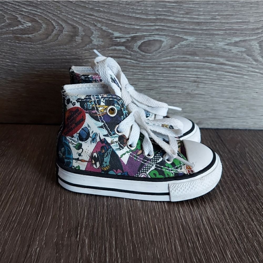 Converse Infant Toddler DC Batman High Top Sneaker Size 4